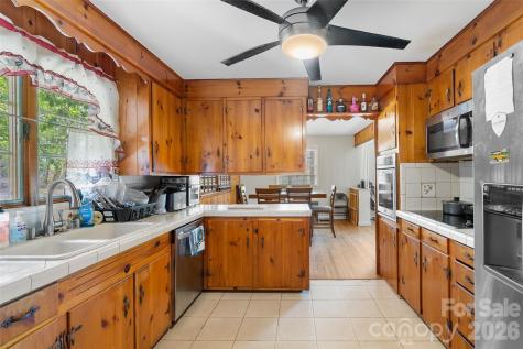 98 Limberlost Drive Hendersonville NC 28739