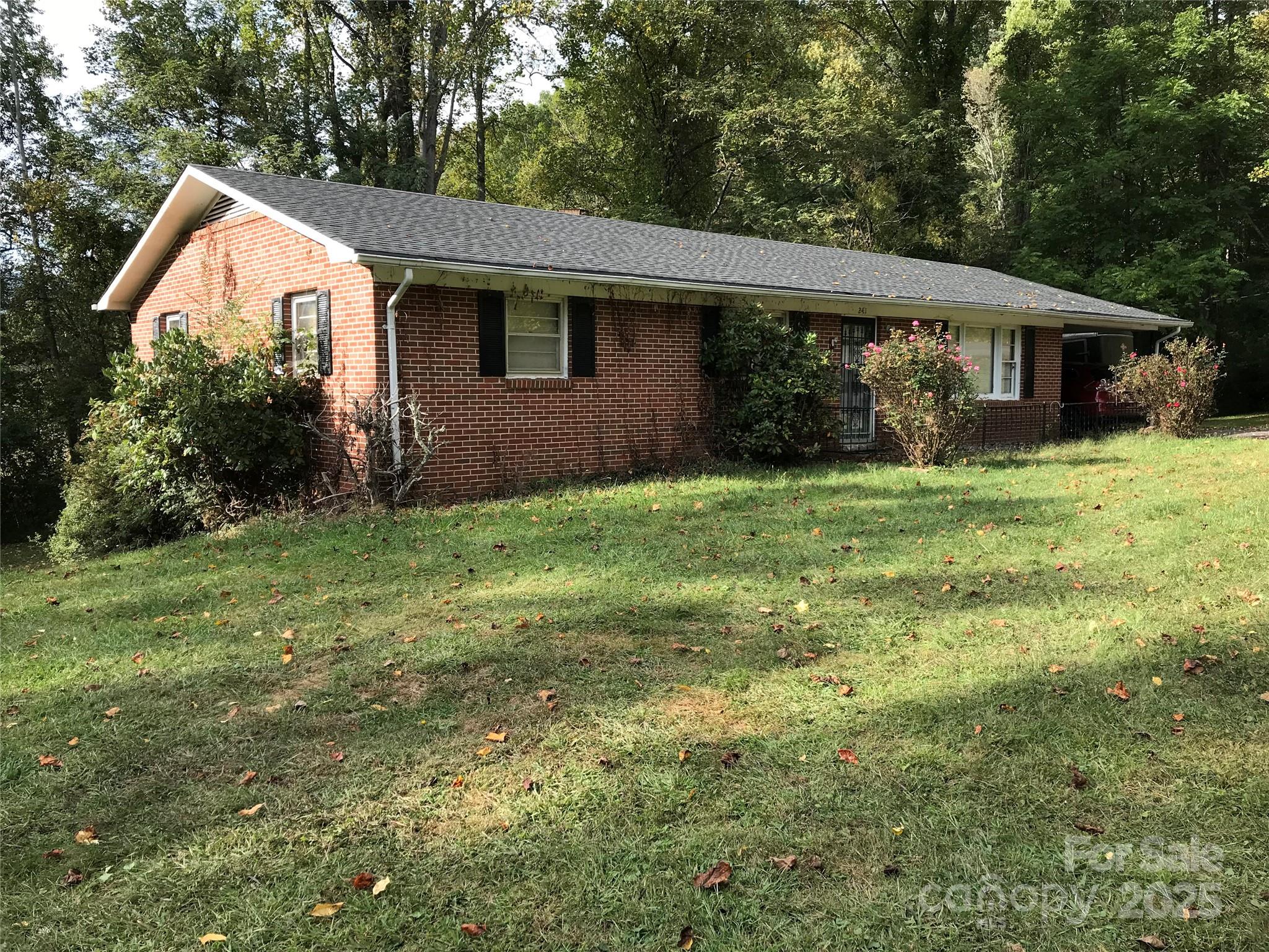 241 Pinewood Drive Waynesville NC 28786