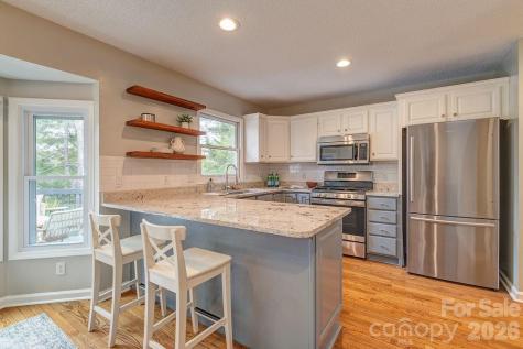 70 Forest Lake Drive Asheville NC 28803