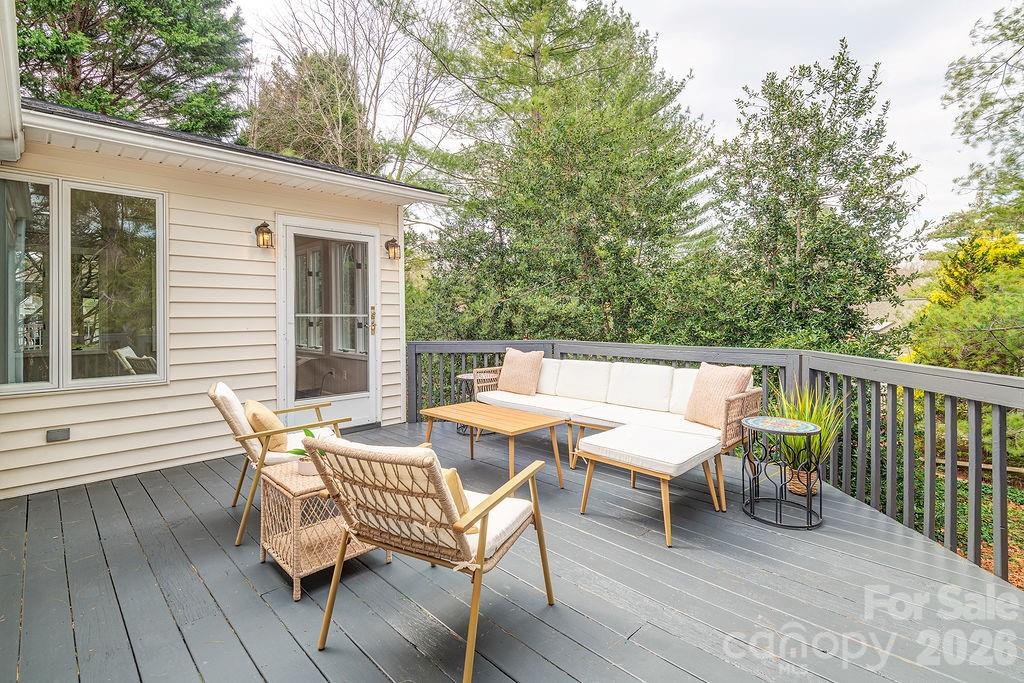 70 Forest Lake Drive Asheville NC 28803