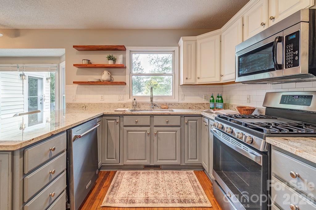 70 Forest Lake Drive Asheville NC 28803