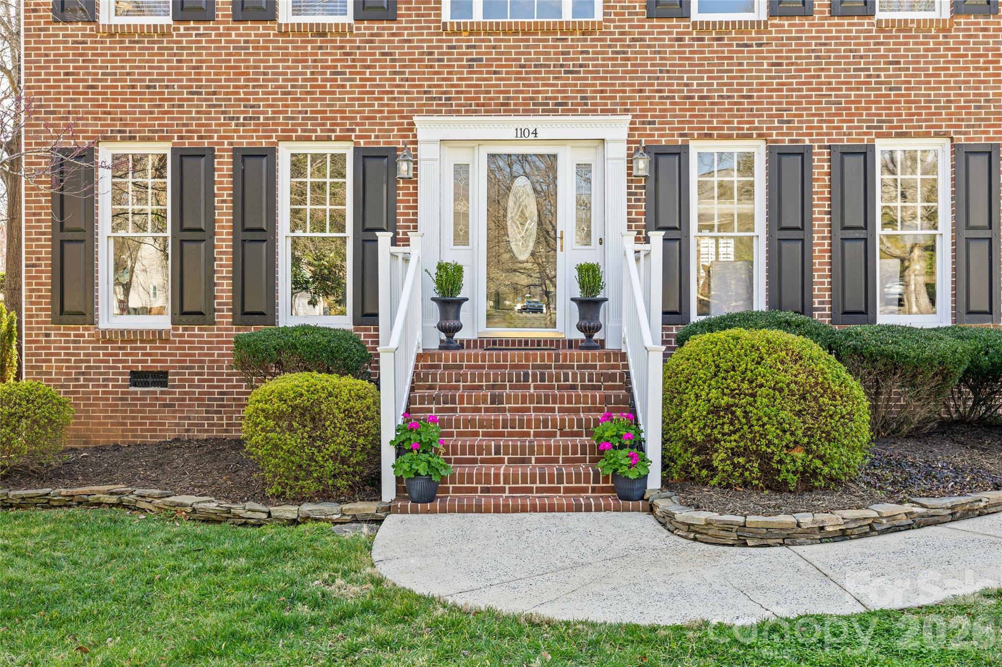 1104 Hulston Court Charlotte NC 28211