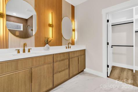 19 Lamar Avenue Asheville NC 28803