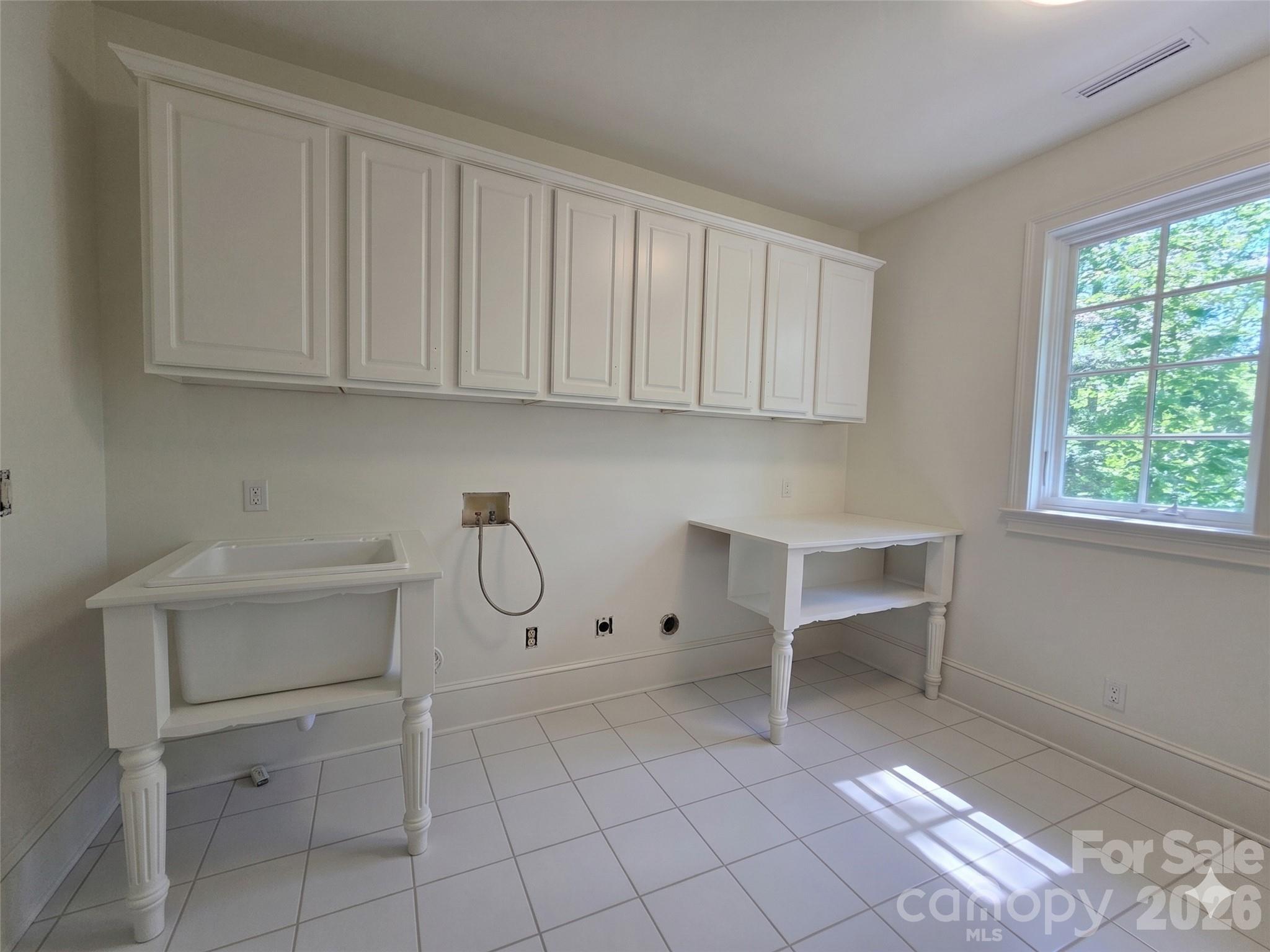 672 Walnut Valley Parkway Arden NC 28704