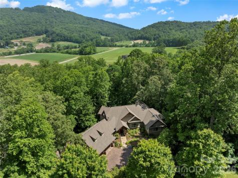 672 Walnut Valley Parkway Arden NC 28704