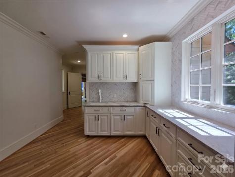 672 Walnut Valley Parkway Arden NC 28704