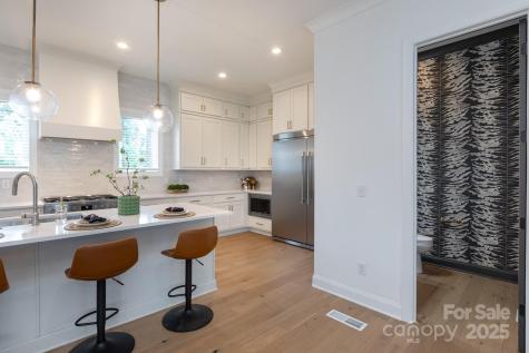 4203 Walker Road Charlotte NC 28211