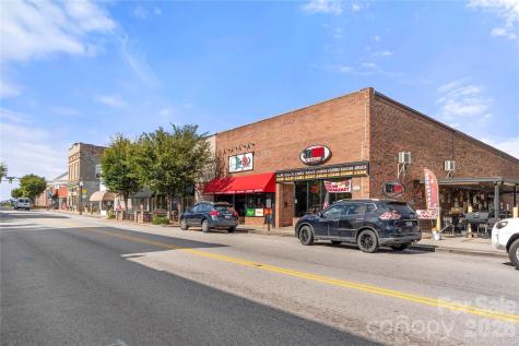 463 W Barr Street Lancaster SC 29720