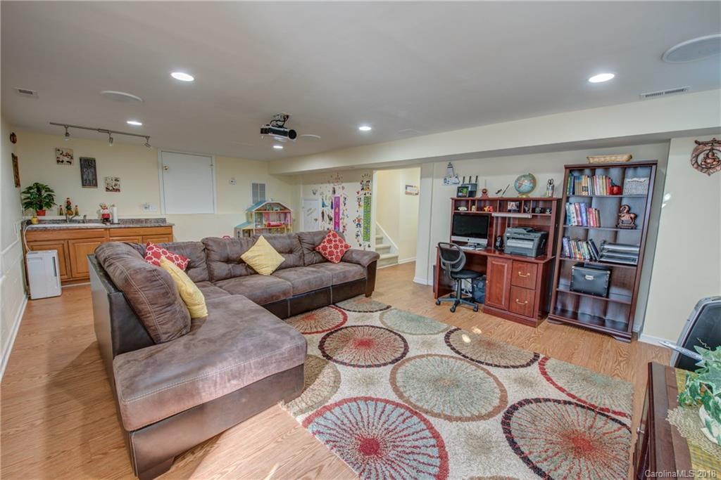 109 Riverfront Parkway Mount Holly NC 28120
