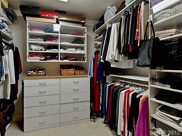 2725 Sharon Road Charlotte NC 28211