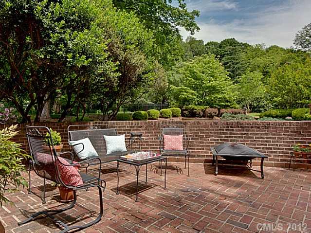 2725 Sharon Road Charlotte NC 28211