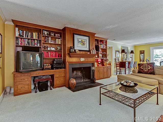 2725 Sharon Road Charlotte NC 28211