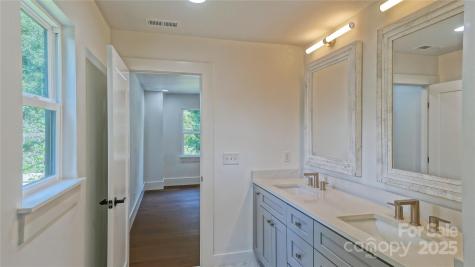 5511 Milhaven Lane Charlotte NC 28269