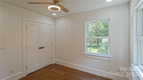 5511 Milhaven Lane Charlotte NC 28269