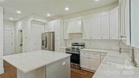 5511 Milhaven Lane Charlotte NC 28269