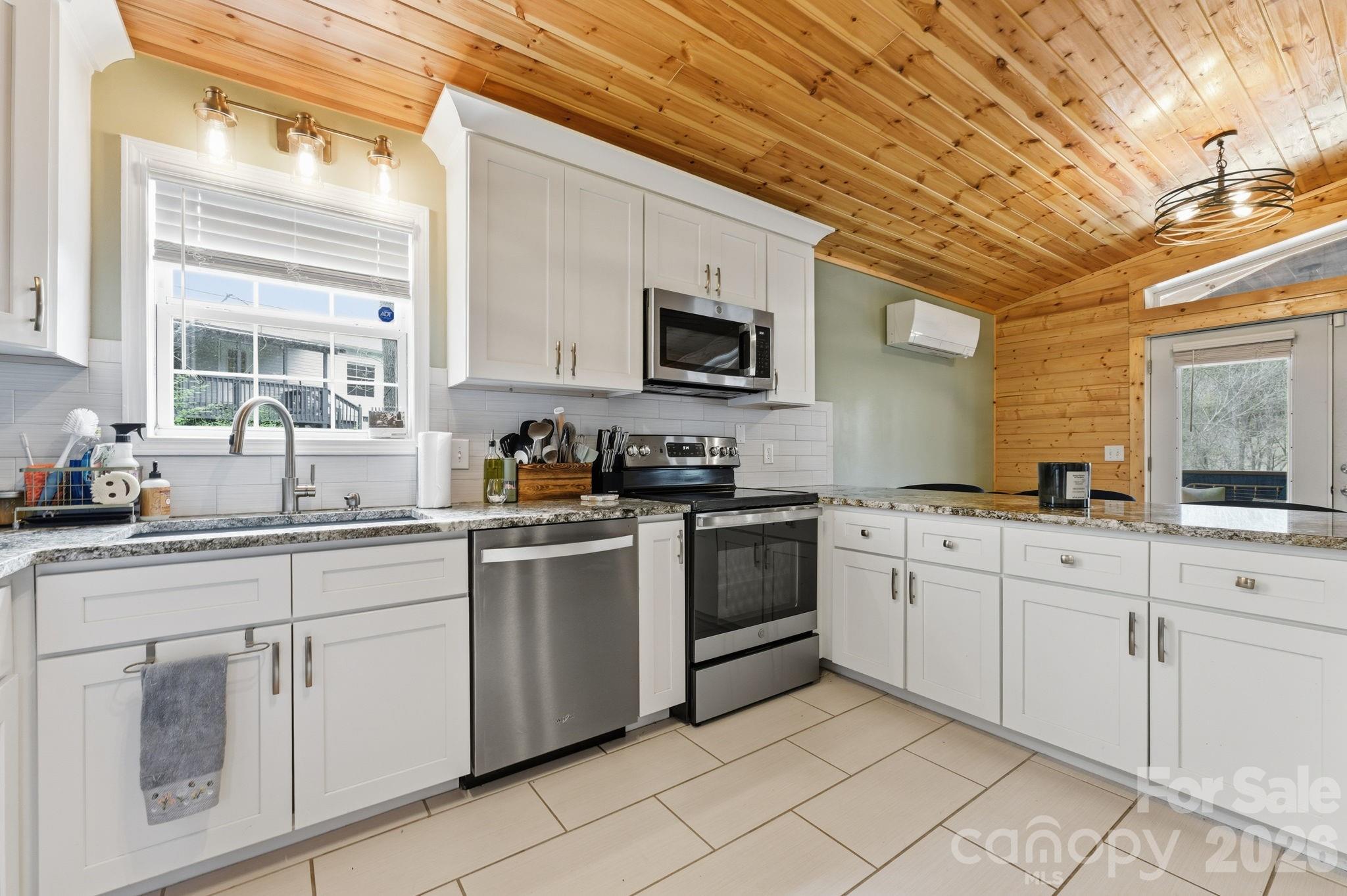 81 Bullfrog Cove Road Sylva NC 28779