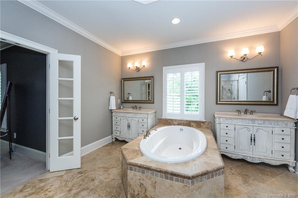 147 E Cold Hollow Farms Drive Mooresville NC 28117