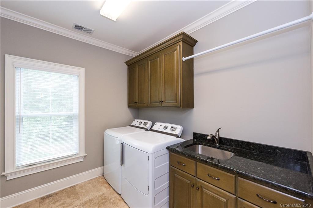147 E Cold Hollow Farms Drive Mooresville NC 28117