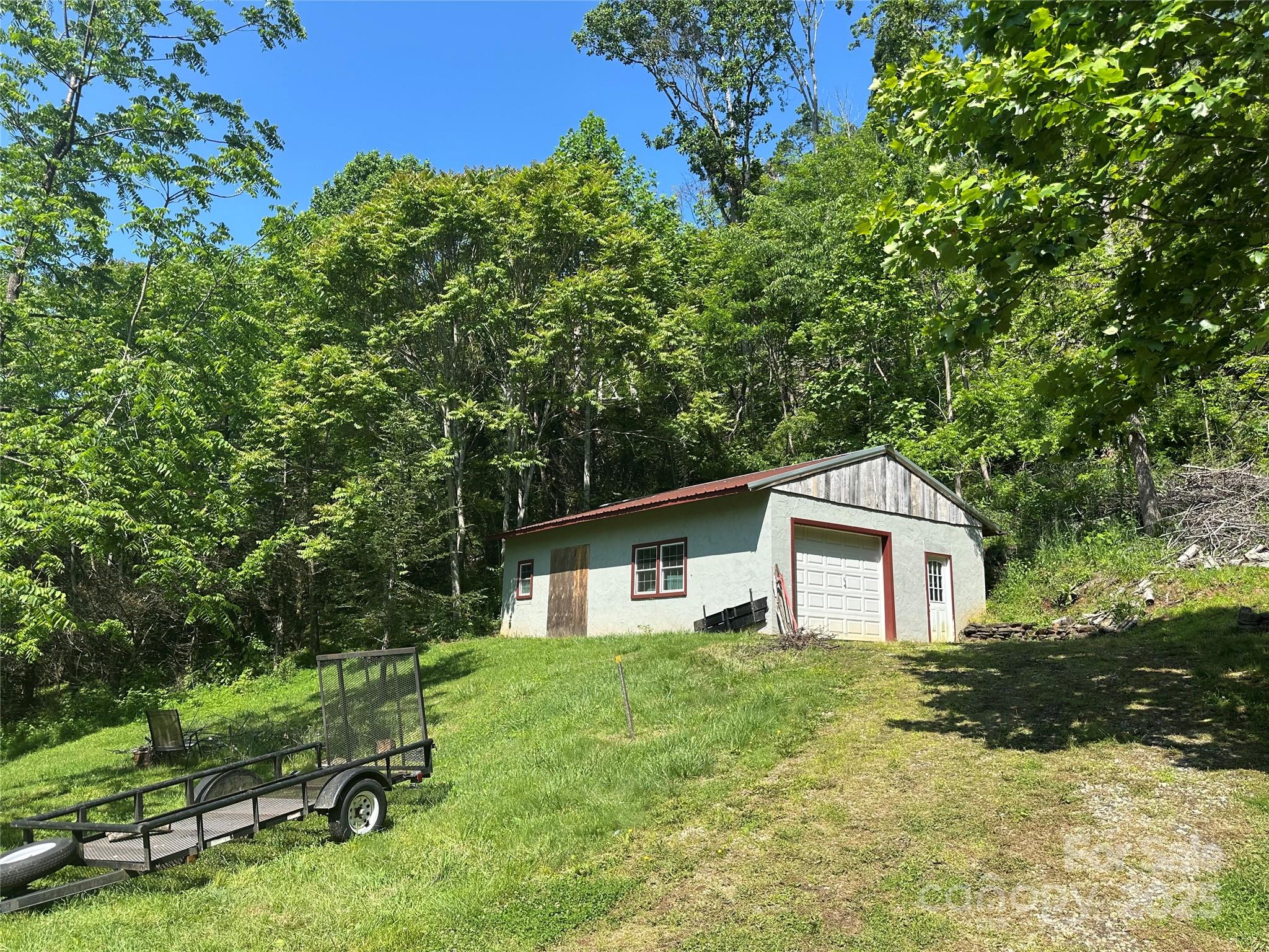 38 Buchanan Hill Road Bakersville NC 28705