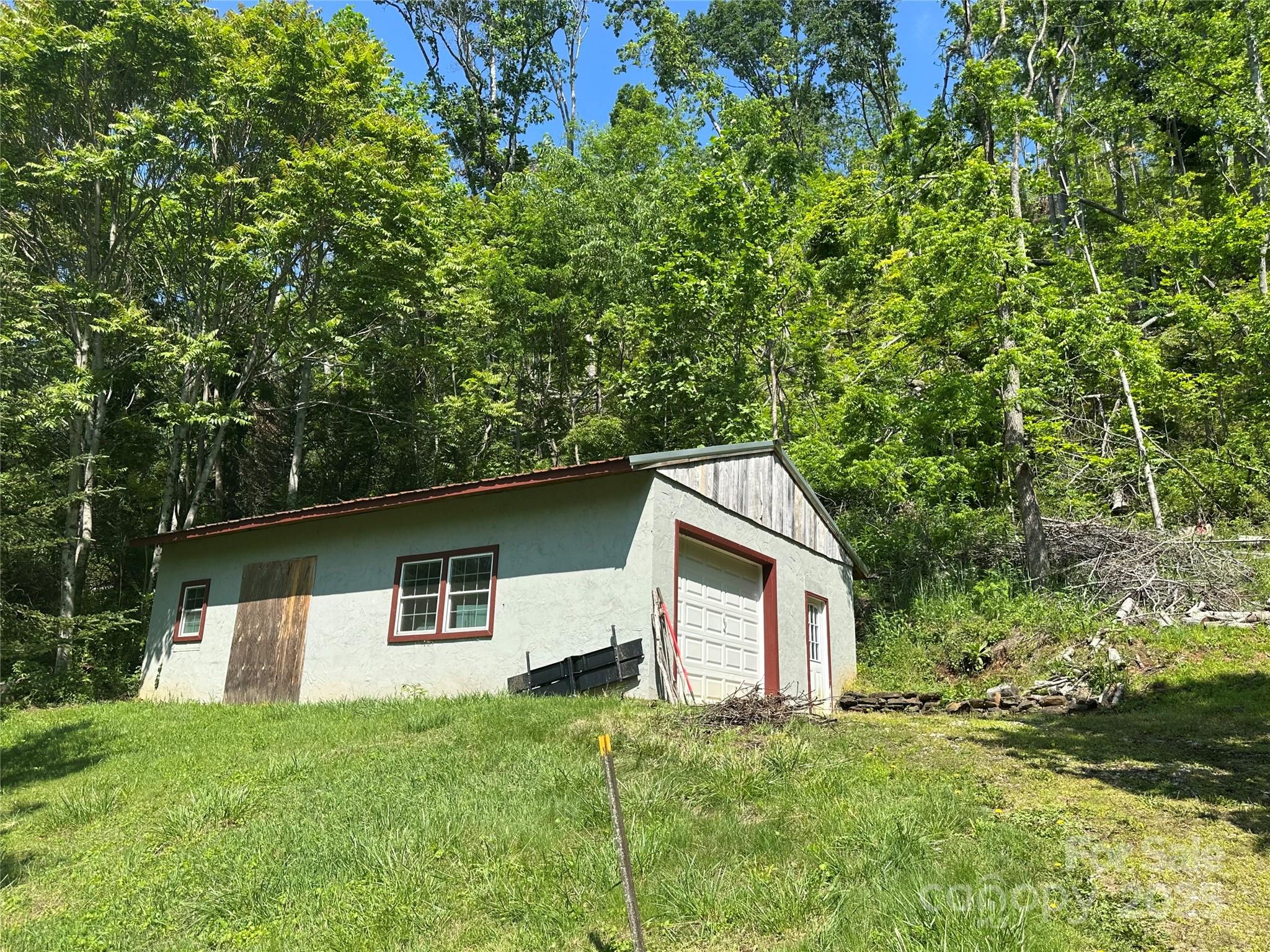 38 Buchanan Hill Road Bakersville NC 28705