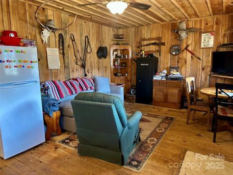 38 Buchanan Hill Road Bakersville NC 28705