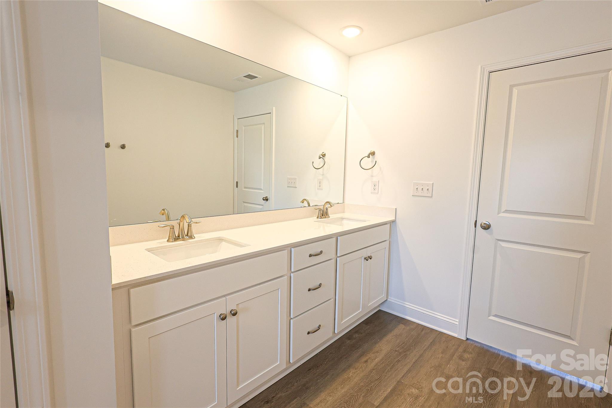 5011 Twin River Drive Denver NC 28037