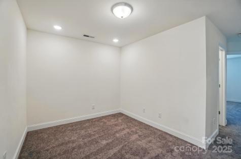 8018 Saluda Drive Charlotte NC 28269