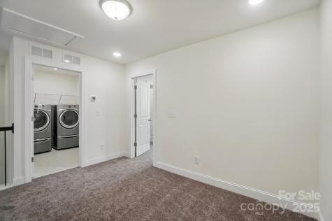 8018 Saluda Drive Charlotte NC 28269