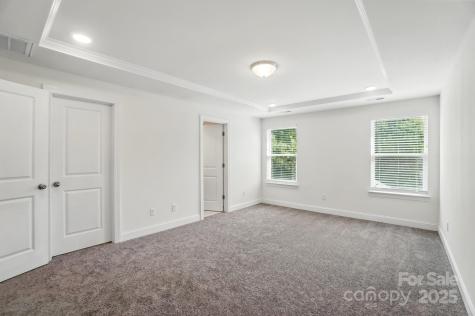 8018 Saluda Drive Charlotte NC 28269