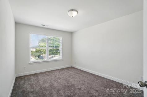 8018 Saluda Drive Charlotte NC 28269