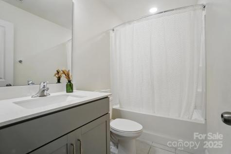 8018 Saluda Drive Charlotte NC 28269