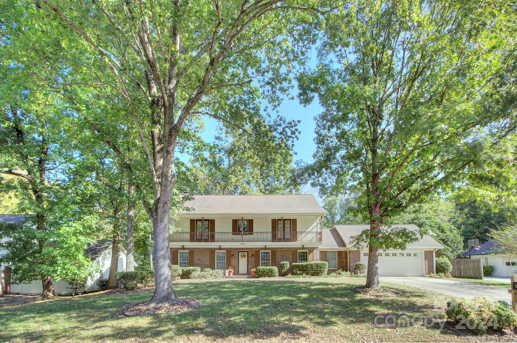 1340 Piccadilly Drive Charlotte NC 28211