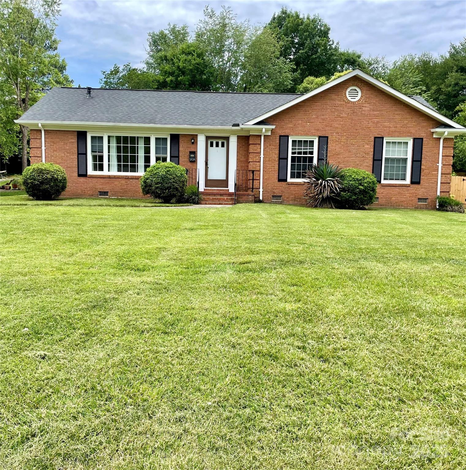 5734 Brookhaven Road Charlotte NC 28210