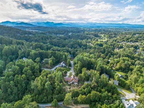 18 Timber Moss Drive Asheville NC 28804