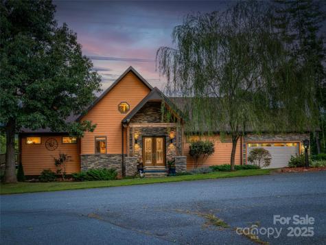 18 Timber Moss Drive Asheville NC 28804