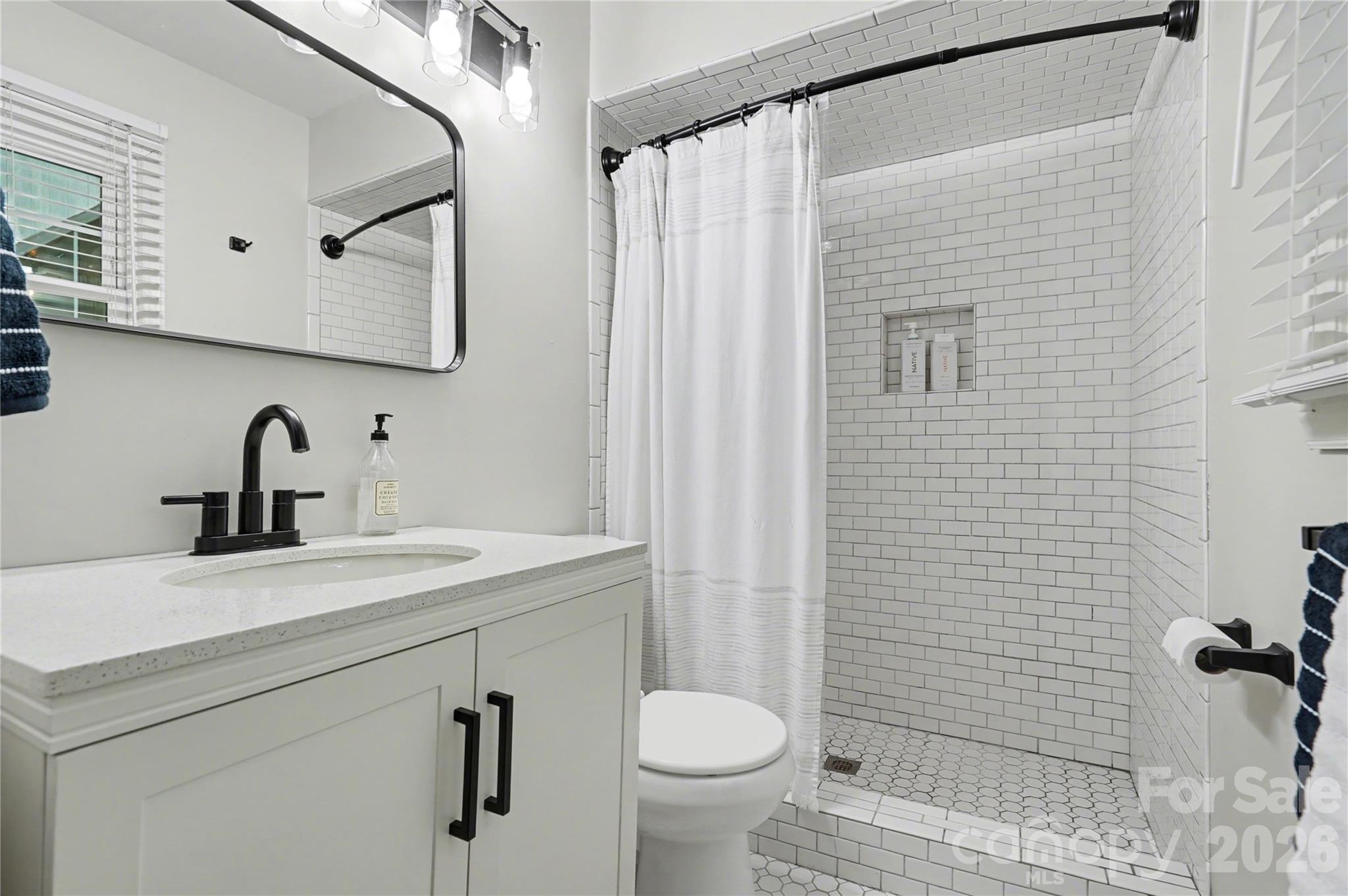 6201 Colchester Place Charlotte NC 28210