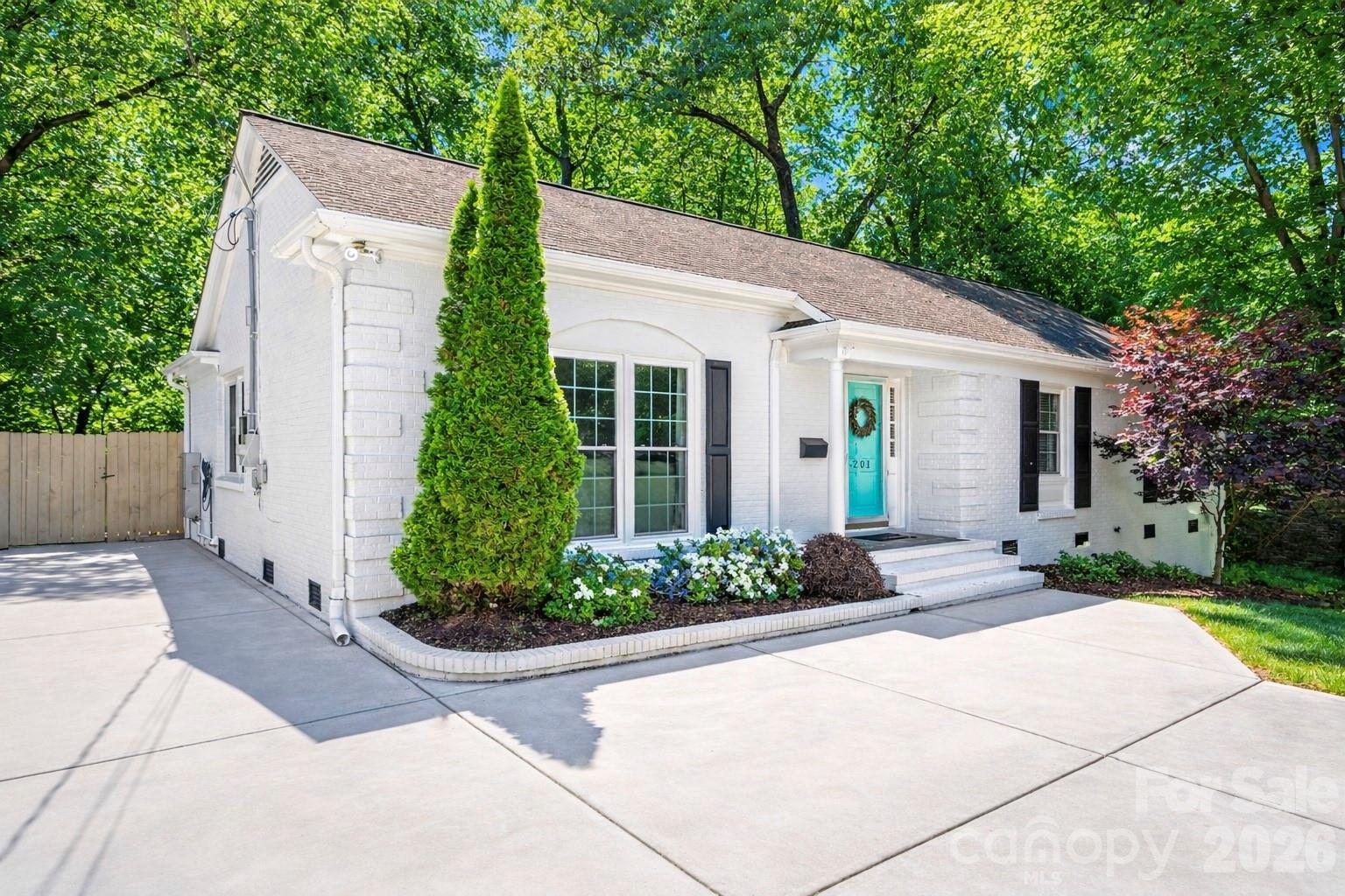 6201 Colchester Place Charlotte NC 28210