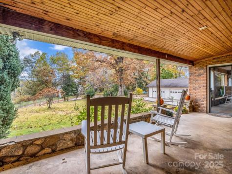 52 Loomis Avenue Asheville NC 28803