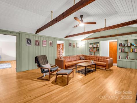 52 Loomis Avenue Asheville NC 28803