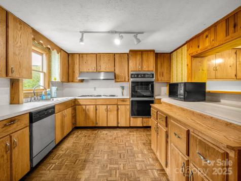 52 Loomis Avenue Asheville NC 28803