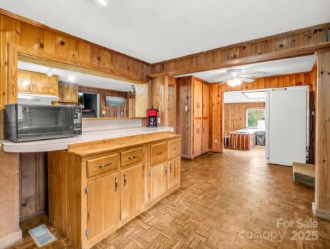 52 Loomis Avenue Asheville NC 28803