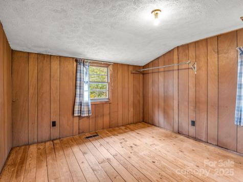 52 Loomis Avenue Asheville NC 28803