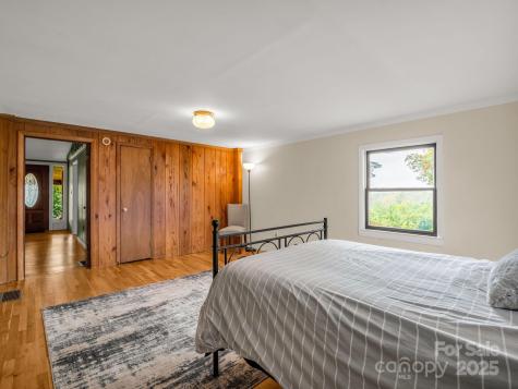 52 Loomis Avenue Asheville NC 28803