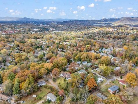 52 Loomis Avenue Asheville NC 28803