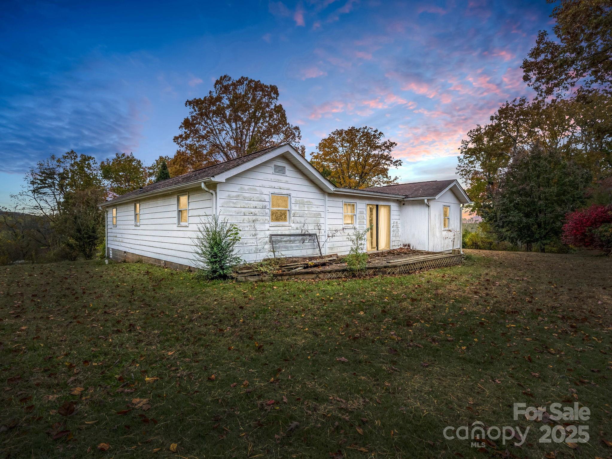 52 Loomis Avenue Asheville NC 28803