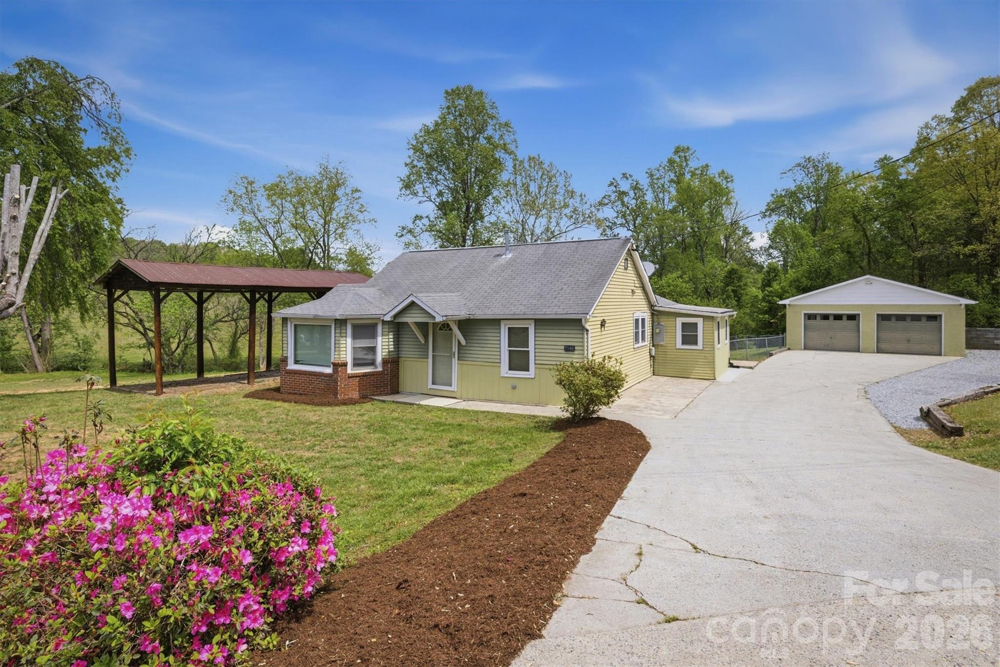 2566 Andrews Circle Lenoir NC 28645