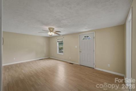 2566 Andrews Circle Lenoir NC 28645