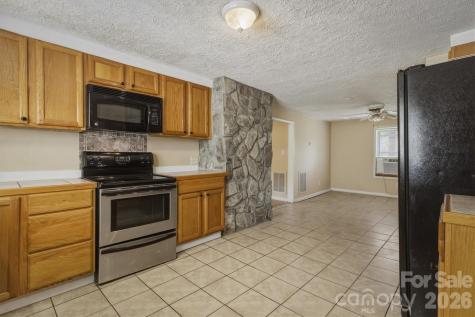 2566 Andrews Circle Lenoir NC 28645