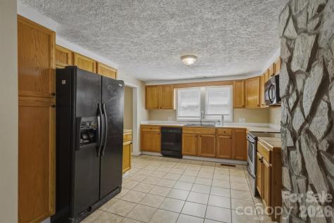2566 Andrews Circle Lenoir NC 28645
