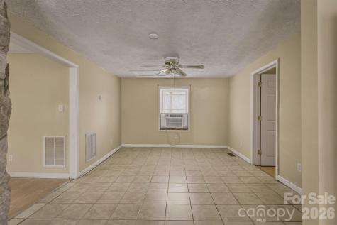 2566 Andrews Circle Lenoir NC 28645